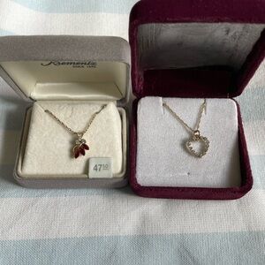 Gold plated and Red Pendant Necklace
Gold plated heart cubic zirconia necklace